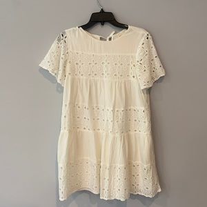 Cute white short sleeve mini dress